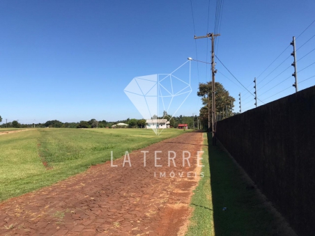 ÁREA PRÓXIMO A AVENIDA DAS CATARATAS - foto 2